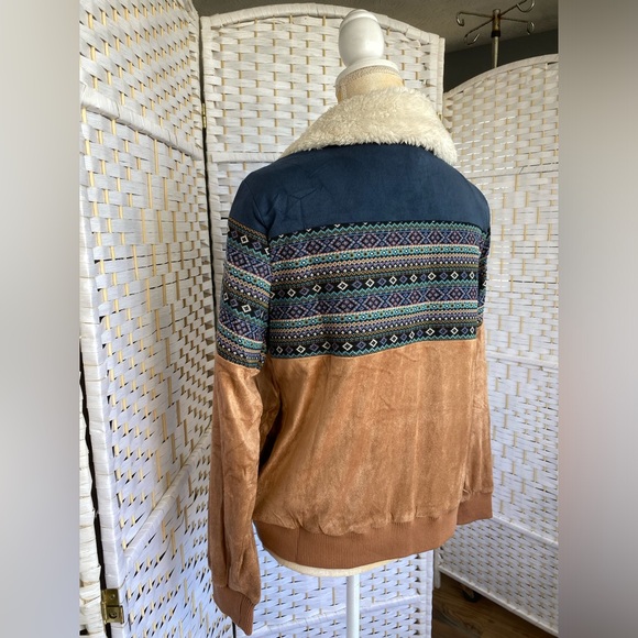 NWT Hem & Thread Tribal Bomber Style Jacket Bohemian Style Velvety Soft Waist - Picture 10 of 11